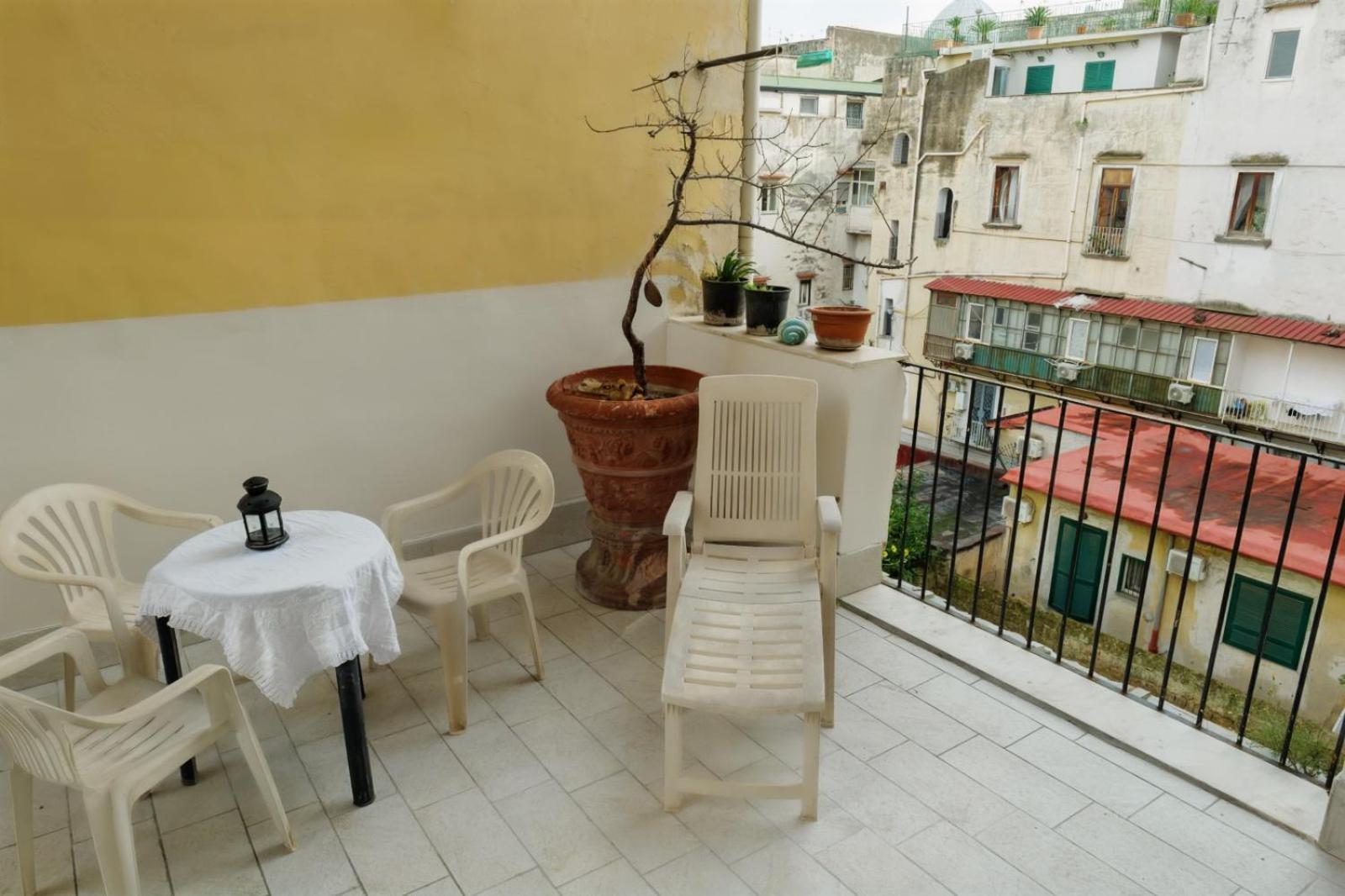 La Casa Di Nonna Teresa Bed & Breakfast Naples Exterior photo